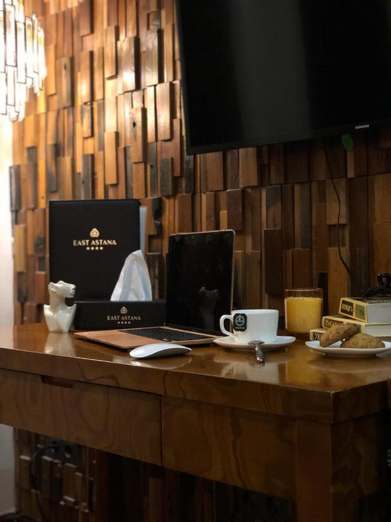East Astana Hotel エクステリア 写真
